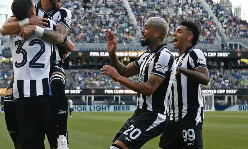 Soi kèo Botafogo Vs Cruzeiro - Brazil Serie A - 04/08/2025 Botafogo cố gắng vượt qua Cruzeiro