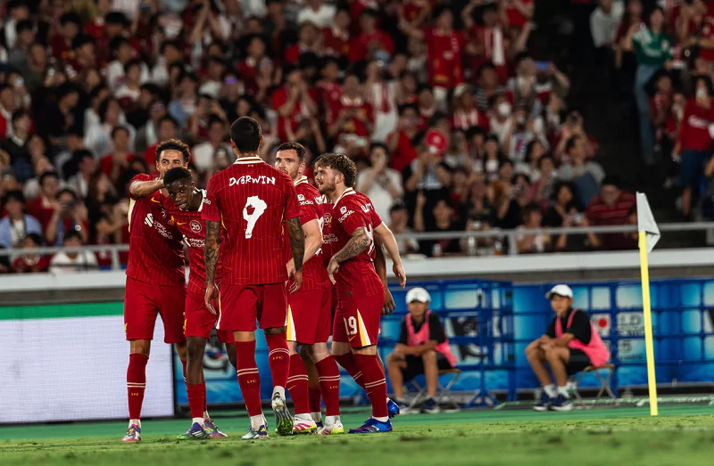 Soi Kèo Crystal Palace Vs Liverpool - FA Community Shield - 10/08/2025 Phong độ Crystal Palace vs Liverpool đối lập nhau